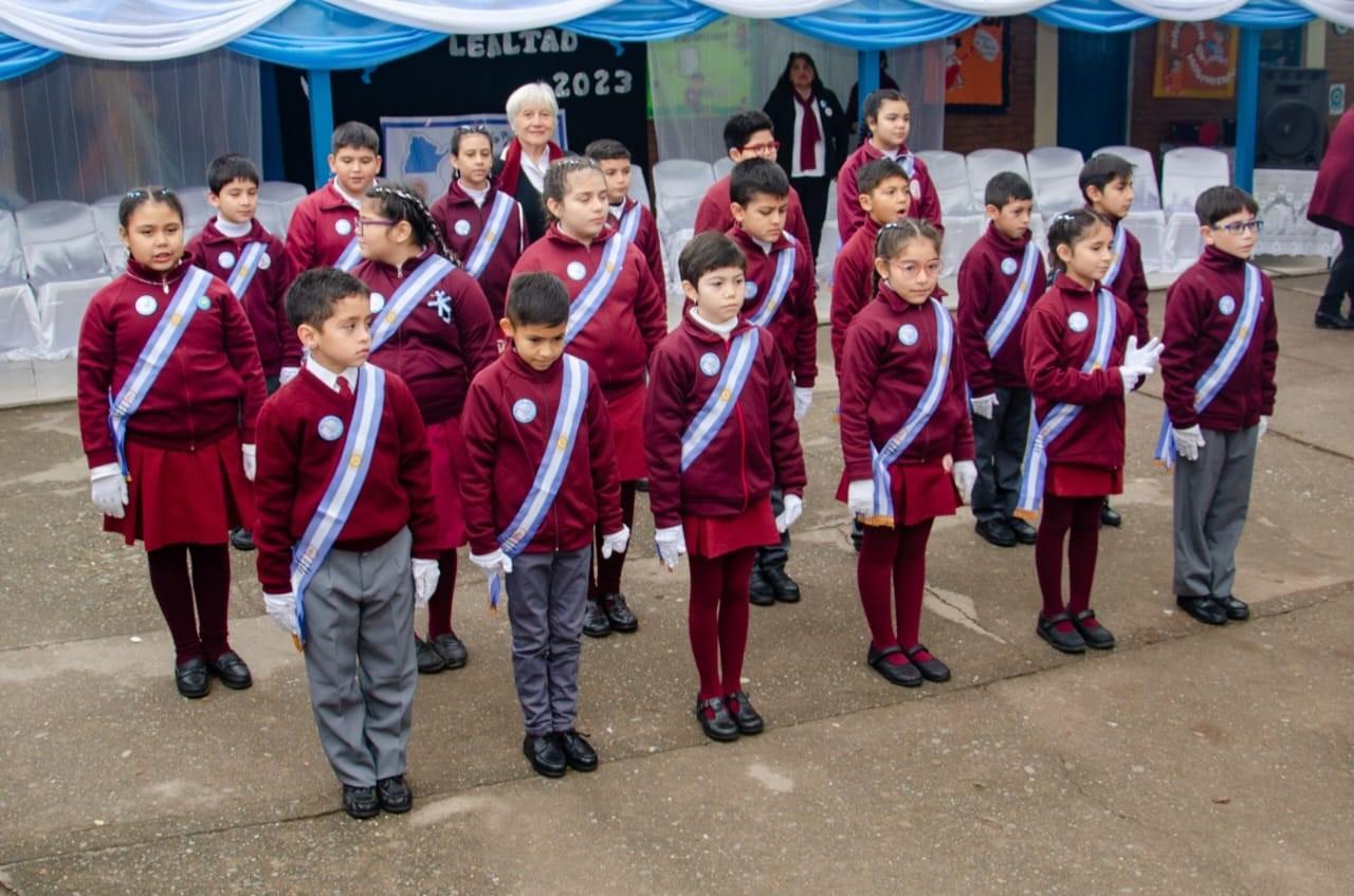La capilla y el colegio divina misericordia - Foto 3